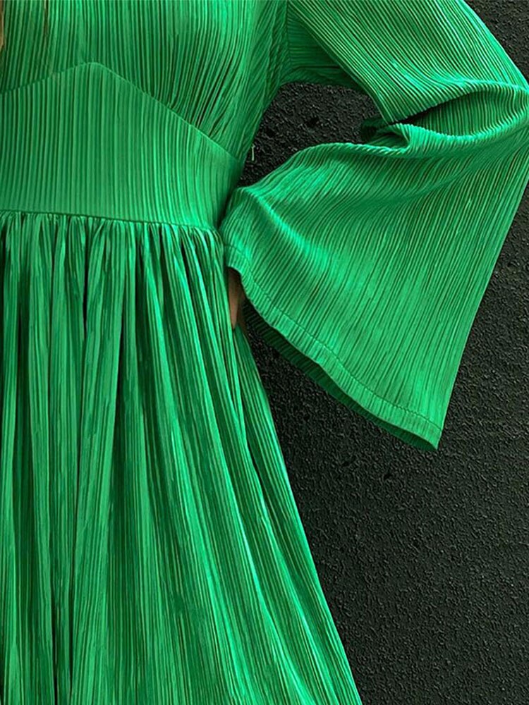 Summer-Pleated-Flare-Sleeve-Women-s-Mini-Dress-Green-O-Neck-Long-Sleeve-Party-Dress-Female-2.jpg